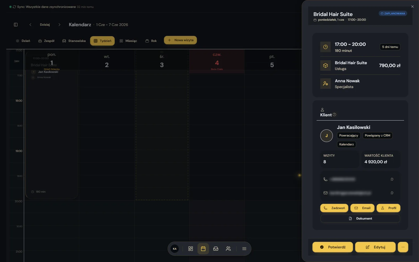 Asystio calendar screenshot with appointment panel, customer history and relationship value