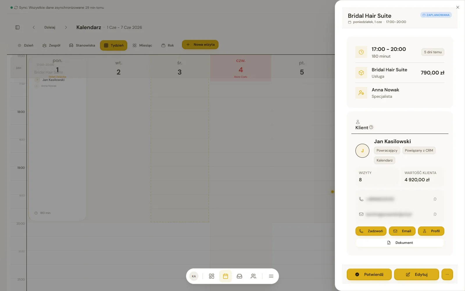 Asystio calendar screenshot with appointment panel, customer history and relationship value