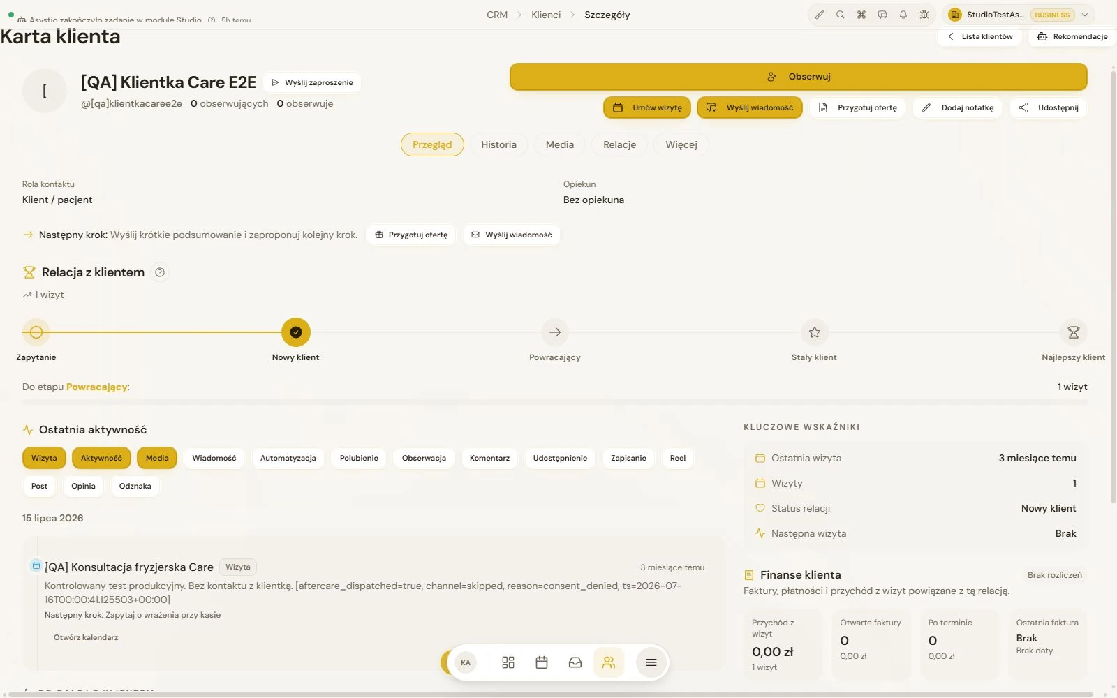 Zrzut ekranu profilu klienta Asystio z relacją, historią wizyt, finansami i następnym krokiem
